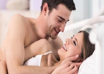Giải đáp thắc mắc quan hệ cọ xát bên ngoài có thai không?